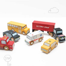 Load image into Gallery viewer, Le Toy Van - Toy Cars - Wooden - New York Car Play Set