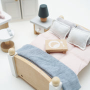 Le Toy Van - Doll's House Accessories - Daisylane Bedroom