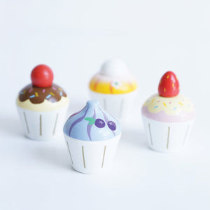 Le Toy Van - Pretend Play - Wooden Petit Four Cupcakes