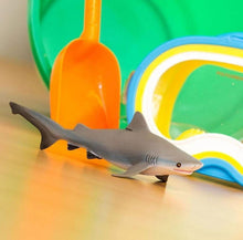 Load image into Gallery viewer, Safari Ltd Bull Shark Miniature