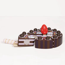 Load image into Gallery viewer, Le Toy Van Honeybake Chocolate Gateau